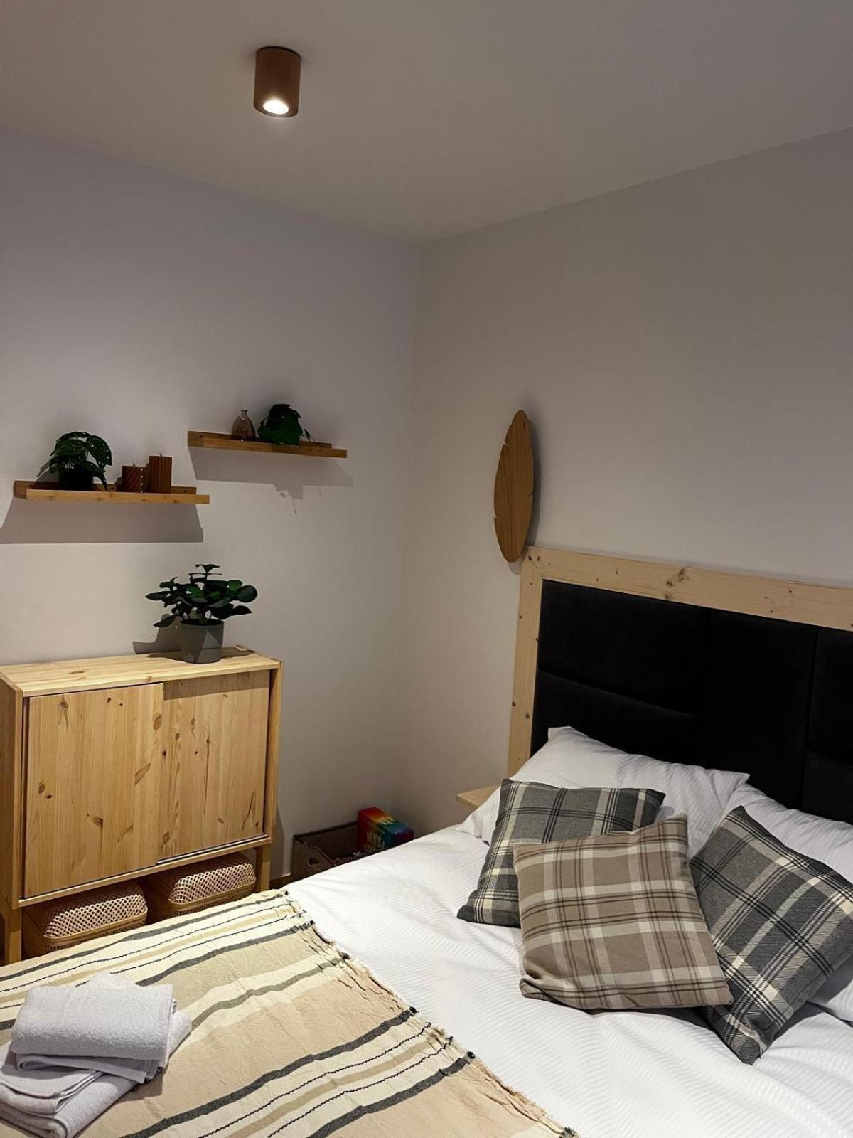 Izba Cepra Apartment *